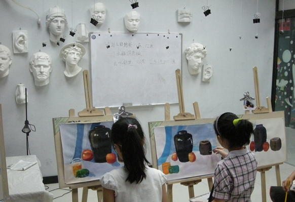 小學美術教學的新制度意義